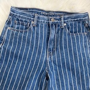 American Eagle Outfitters High Rise Mom Jean